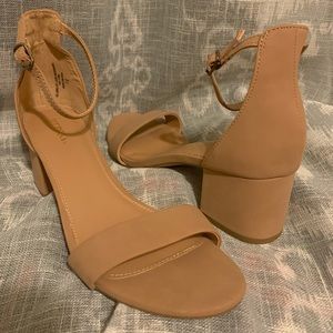 🆕 Merona Sandals Nude Chunky Heel